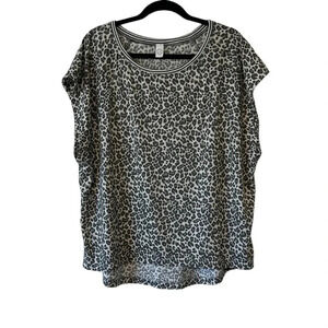 CY Fashion Leopard Print Cap Sleeve Top - Size Large